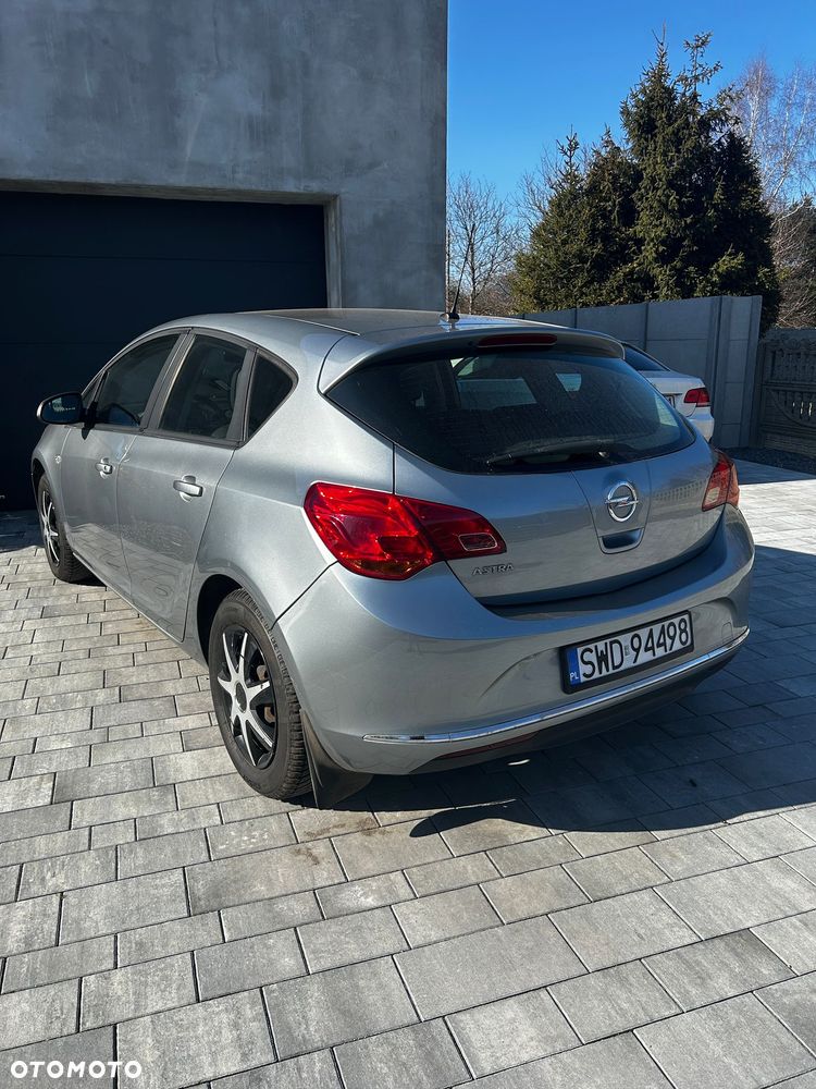 Opel Astra 1.4 Enjoy - 3