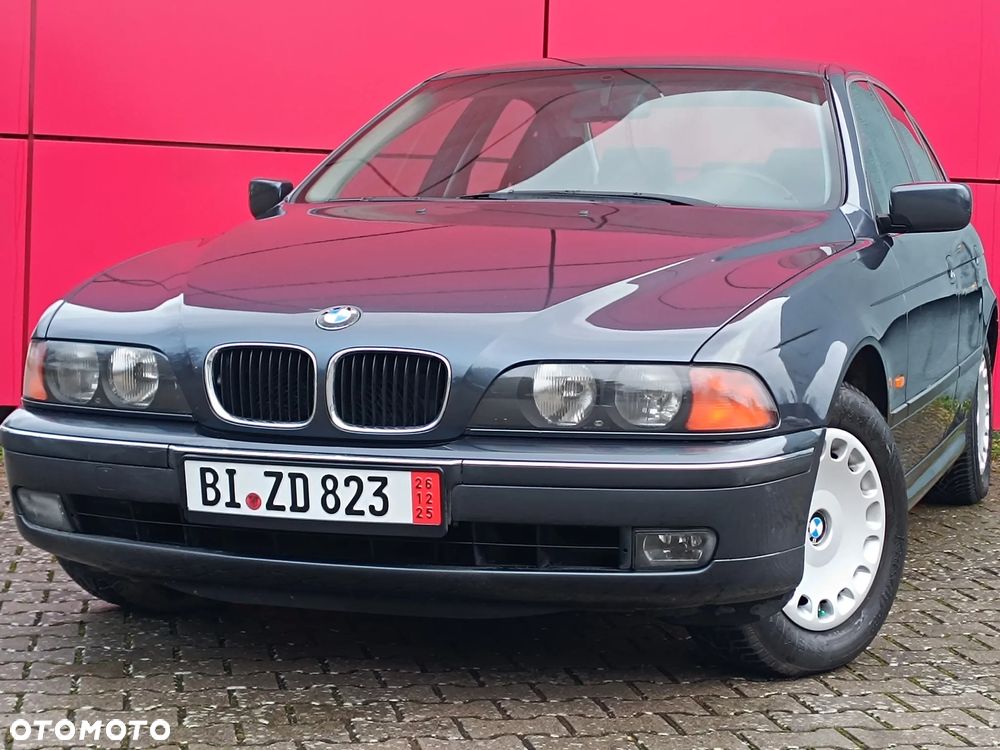 BMW Seria 5 523i - 8