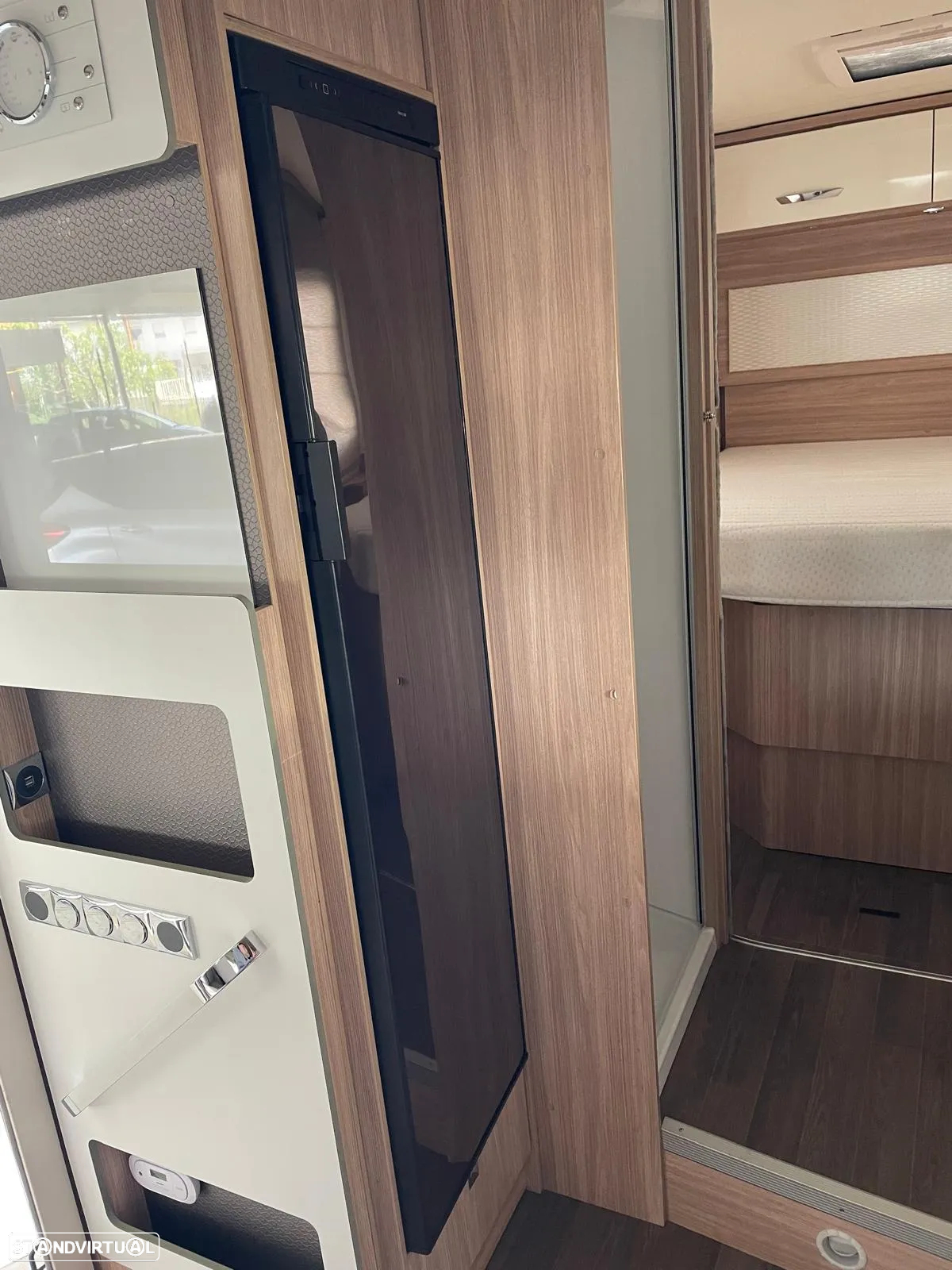 Burstner Lyseo Time Fidelity - Autocaravana c/Camas Central e Elevatória - 39