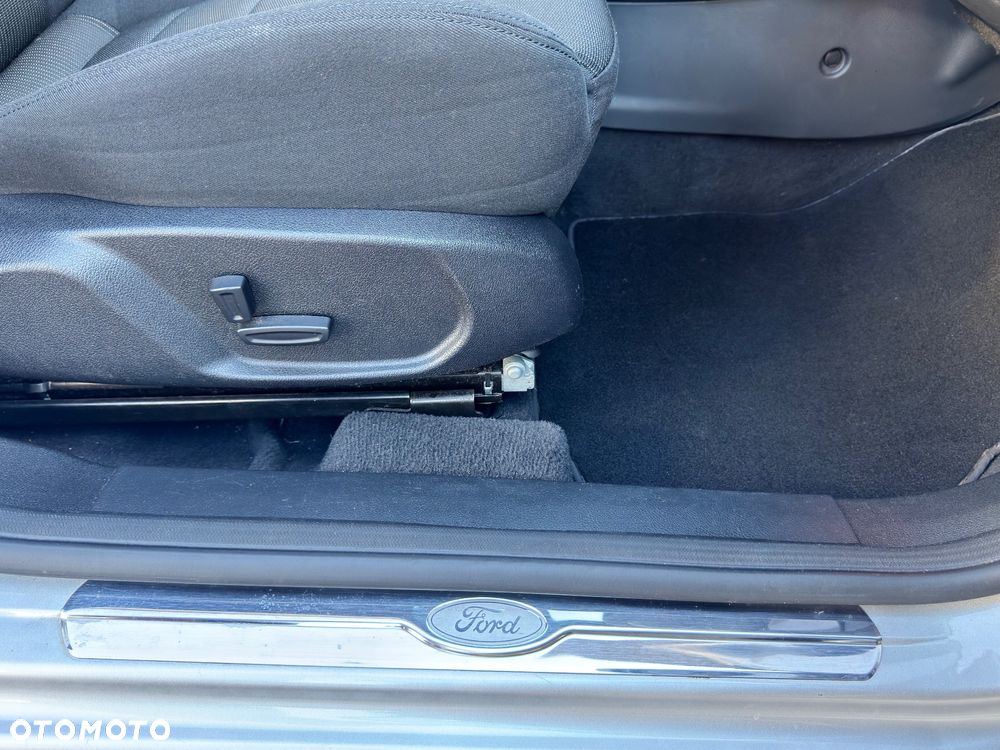 Ford Mondeo 2.2 TDCi Titanium S - 30
