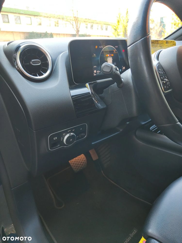 Mercedes-Benz Klasa B 180 d 7G-DCT Style - 36