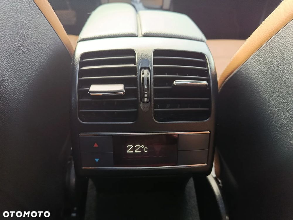 Mercedes-Benz Klasa E - 30