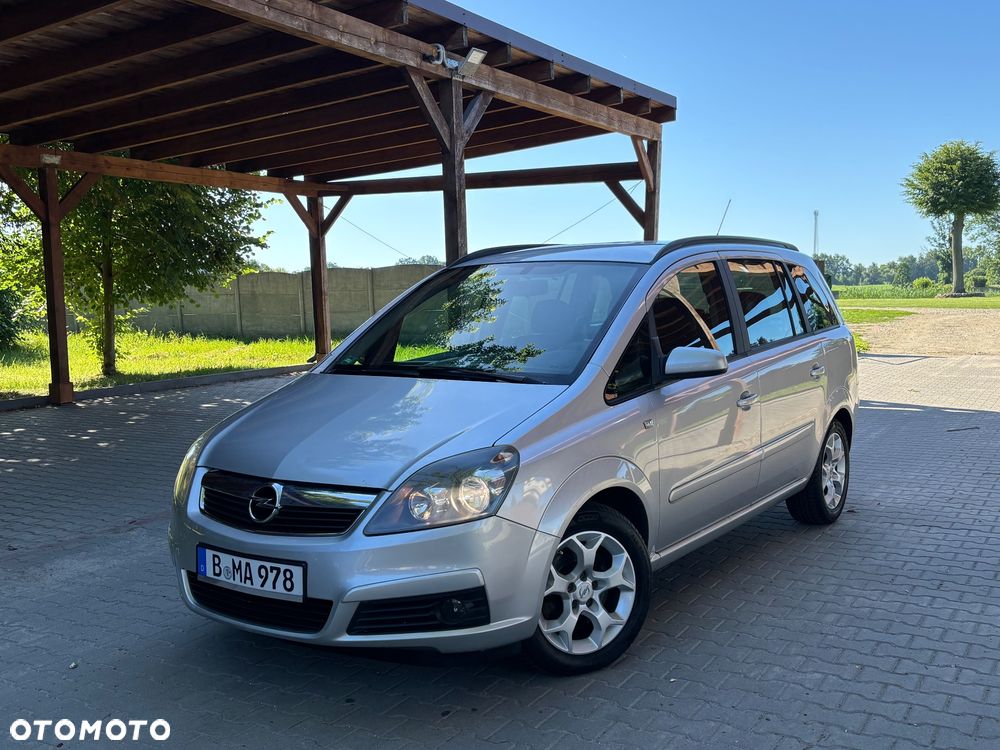 Opel Zafira 2.2 Selection - 1