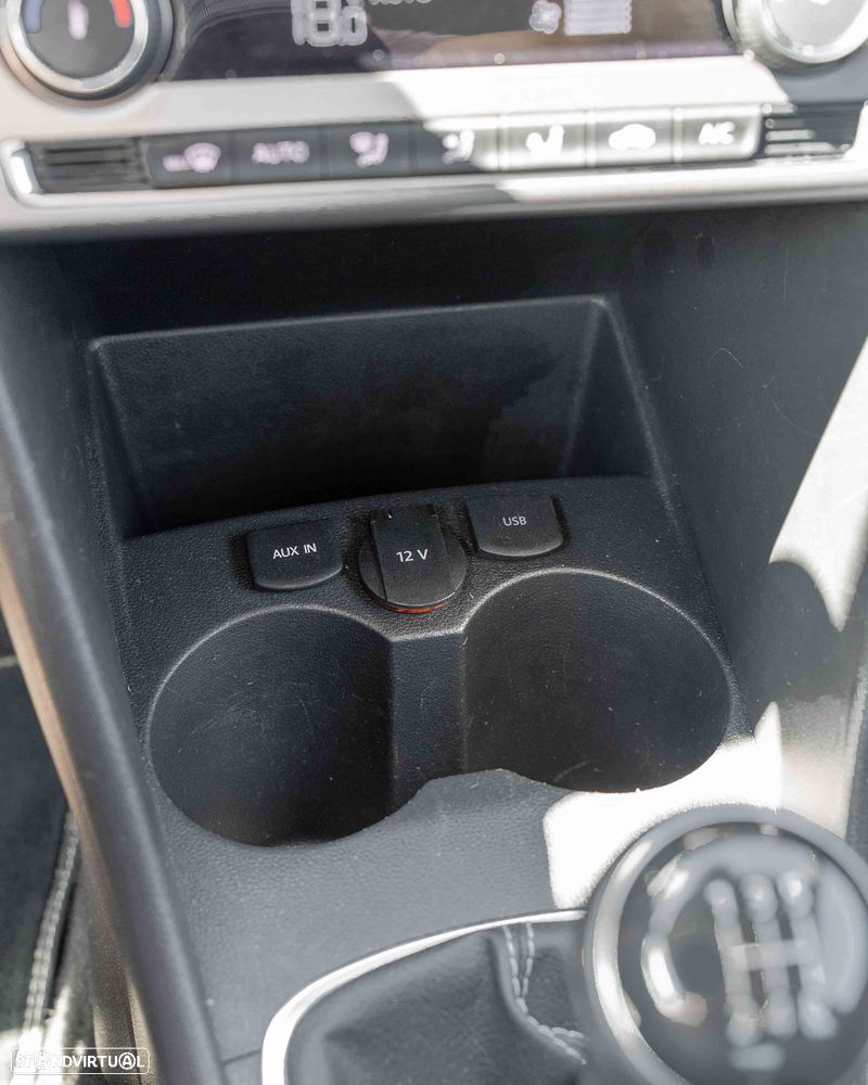 VW Polo 1.0 Trendline - 29