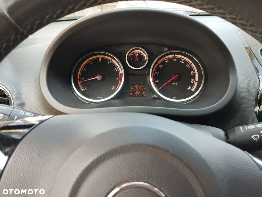 Opel Corsa 1.2 16V Enjoy - 12