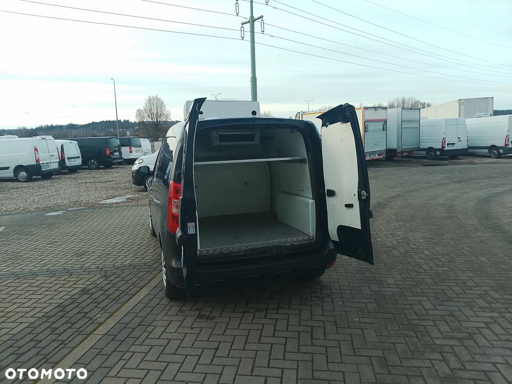 Dacia Dokker Izoterma Chłodnia Mroźnia grzanie drzwi boczne półka inox Salon PL po serwisie - 13