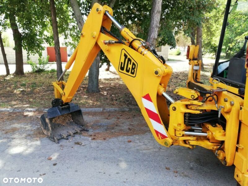 JCB 2cx - 6