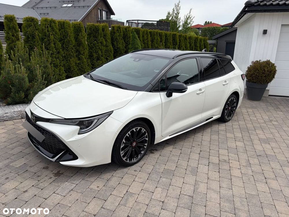 Toyota Corolla 1.8 Hybrid GR Sport - 1