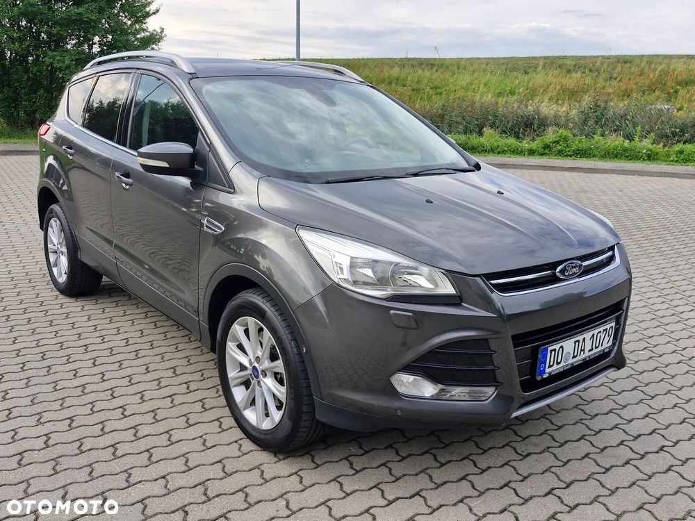 Ford Kuga 2.0 TDCi 2x4 Titanium - 32