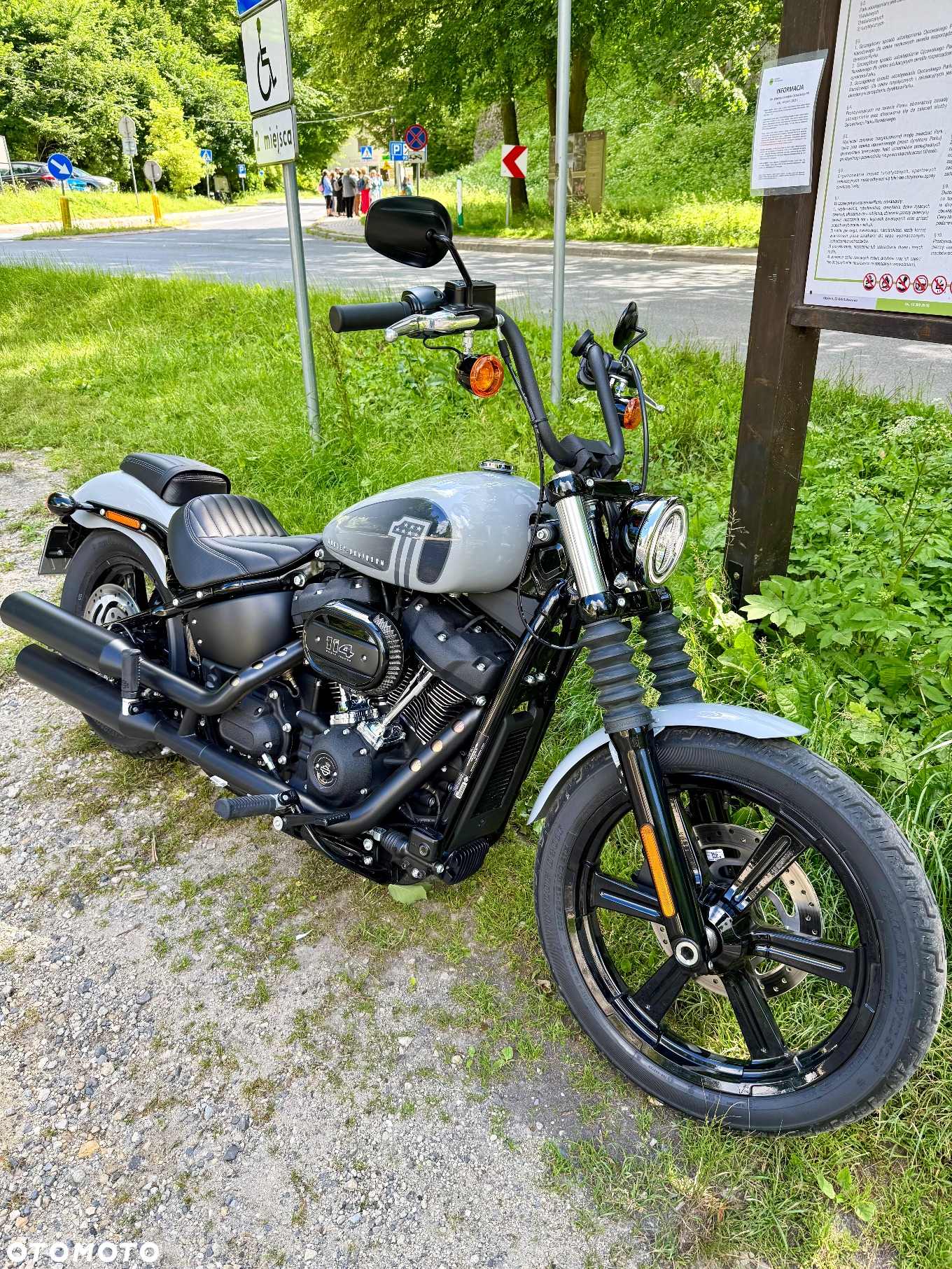 Harley-Davidson Softail Street Bob - 4