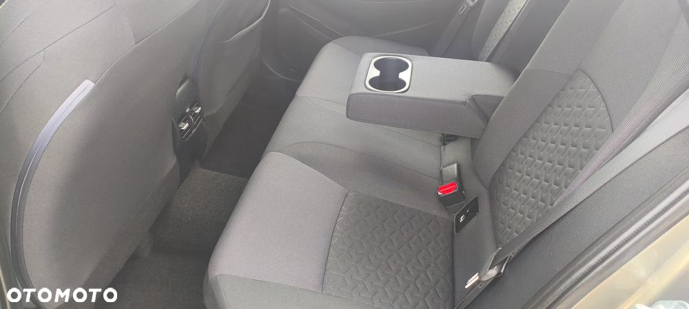 Toyota Corolla 1.8 Hybrid Executive - 23