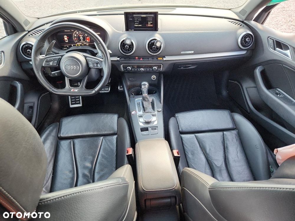 Audi S3 S tronic - 9