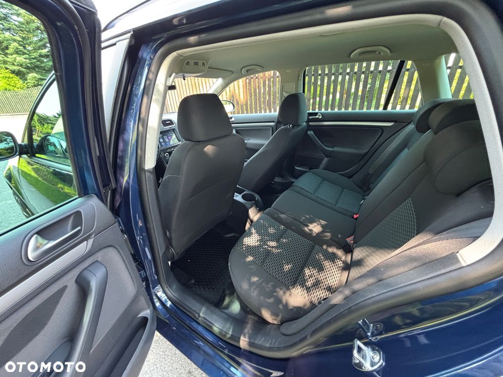 Volkswagen Golf 1.6 TDI Comfortline - 17