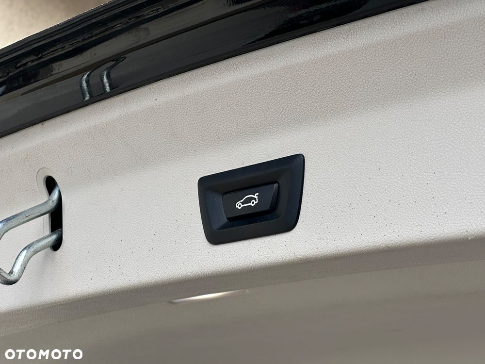 BMW X3 sDrive18d - 24