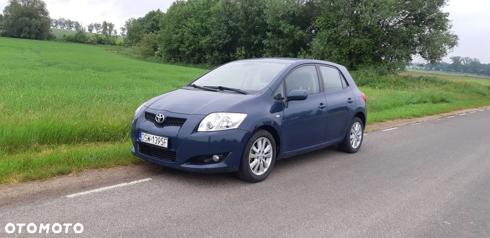 Toyota Auris I (2006-2012) 2.0 D-4D Premium, 2007