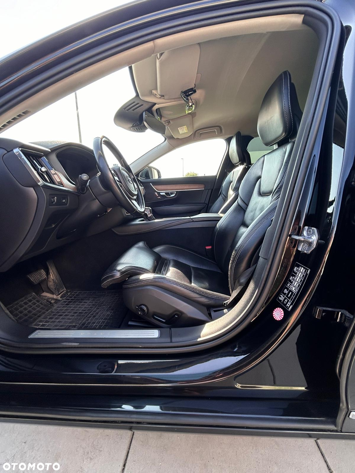 Volvo S90 D5 SCR AWD Inscription - 31