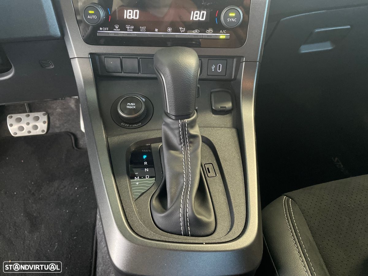 Toyota GR Yaris - 16