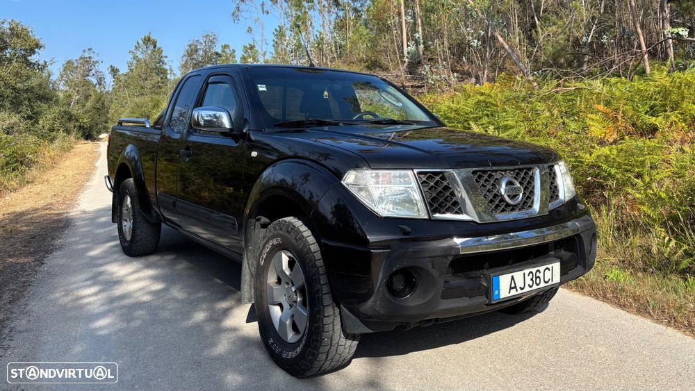 Nissan Pick Up - 1