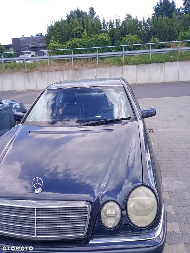 Mercedes-Benz Klasa E - 3