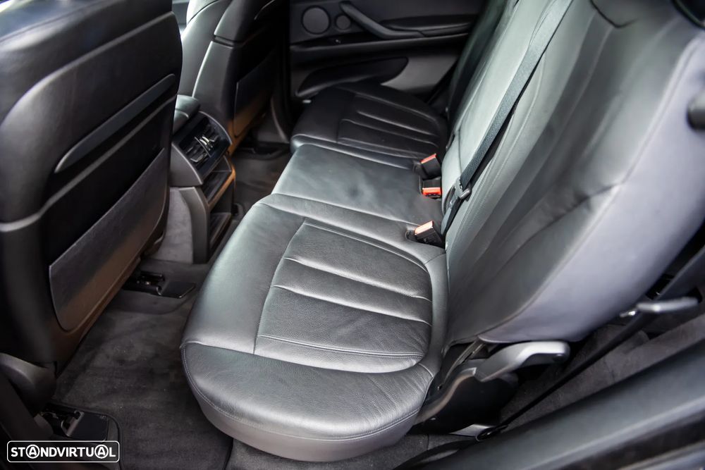 BMW X5 25 d sDrive Pack M - 37