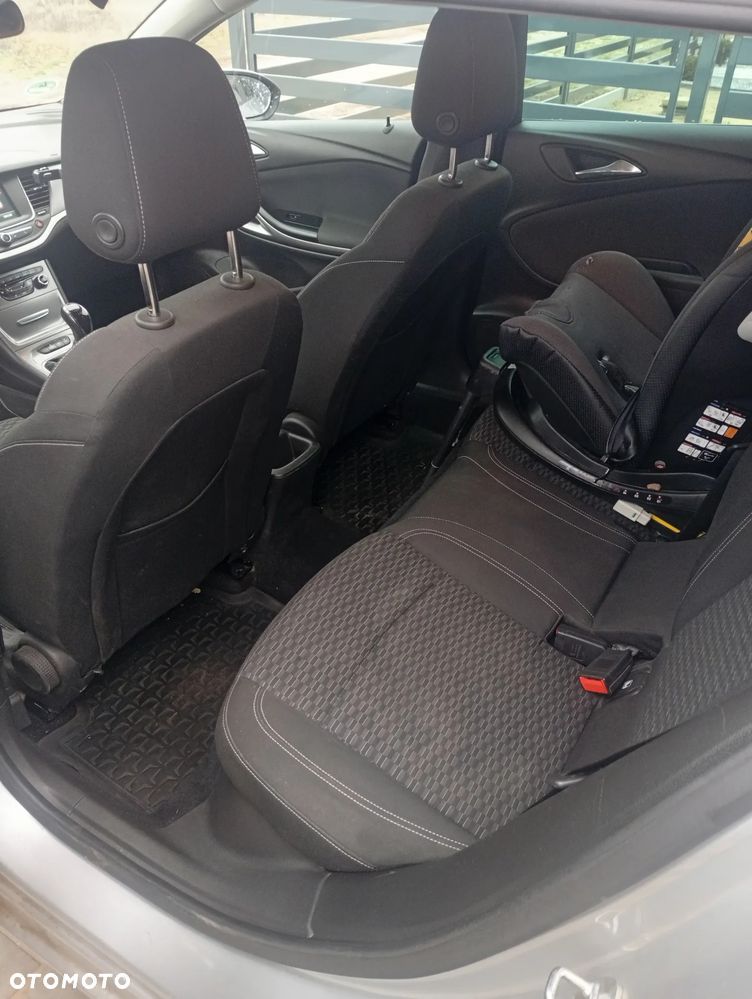 Opel Astra 1.6 D (CDTI) Dynamic - 7