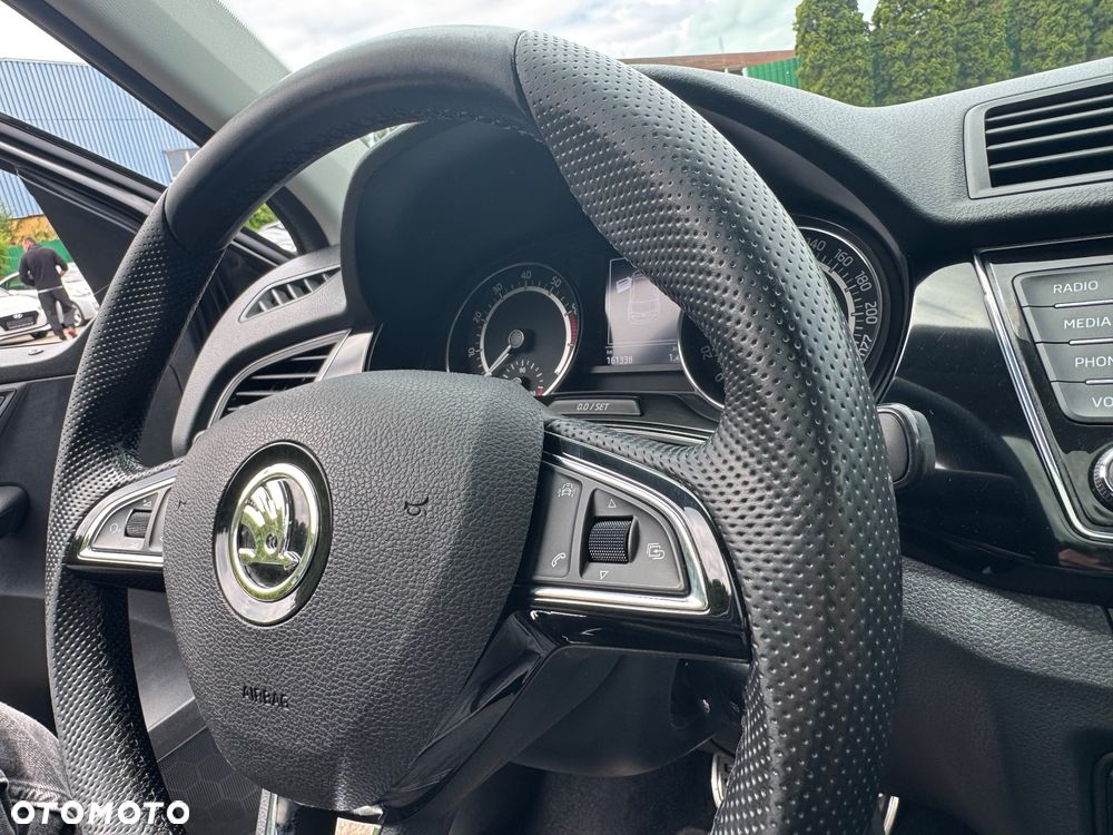 Skoda Fabia 1.0 TSI Monte Carlo - 27