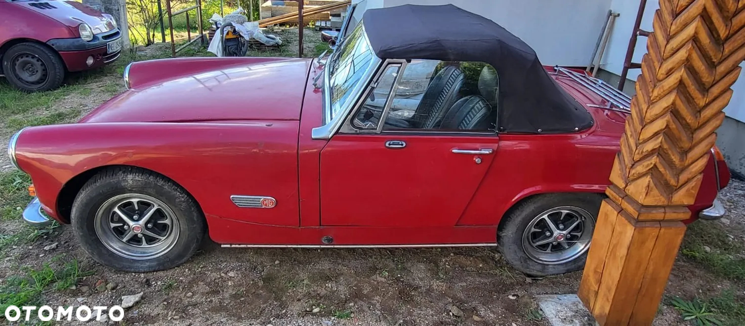 MG Midget - 8