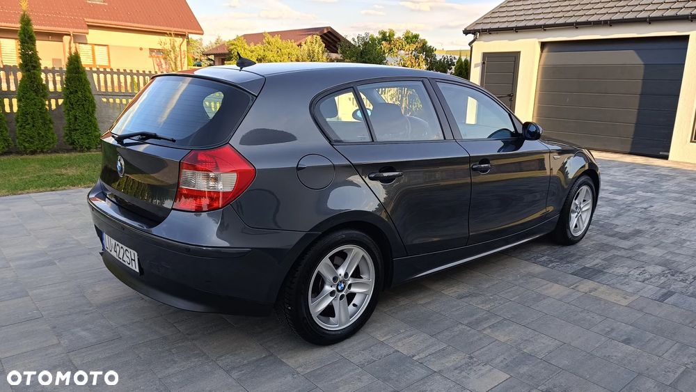 Hyundai i30 1.6 Comfort - 12