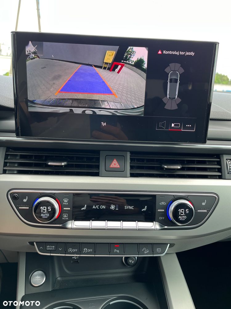Audi A4 Allroad - 22