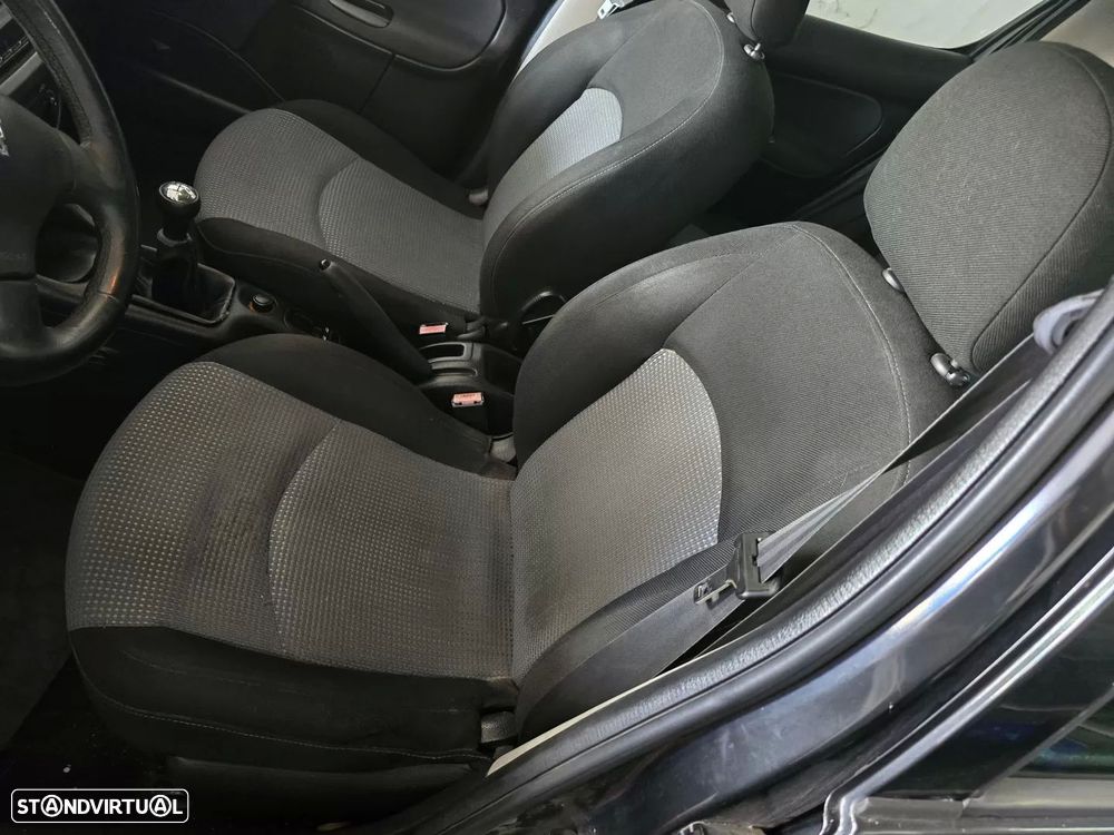 Peugeot 206 1.1 Color Line - 10
