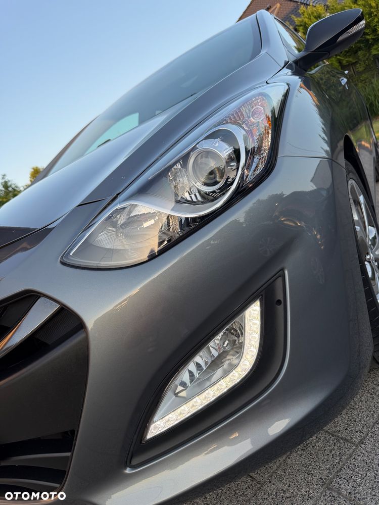 Hyundai i30 blue 1.6 GDI Passion - 5