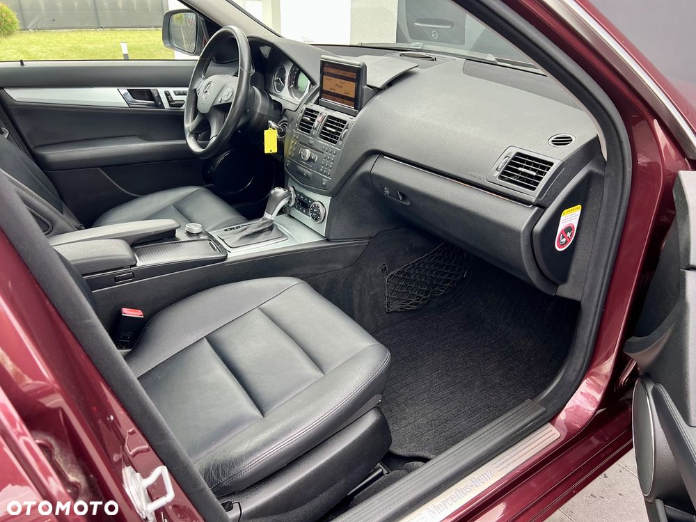 Mercedes-Benz Klasa C - 23