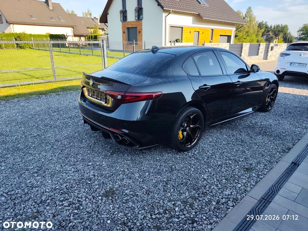 Alfa Romeo Giulia 2.9 V6 Bi-Turbo AT8 Quadrifoglio - 3