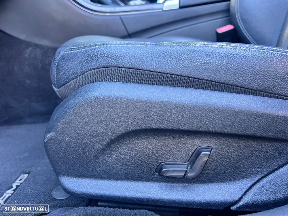 Mercedes-Benz C 300 BlueTEC Hybrid AMG Line - 25