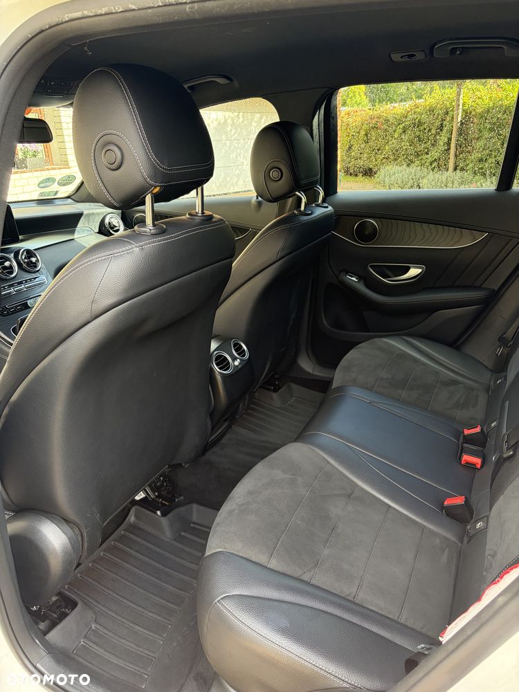 Mercedes-Benz GLC - 15