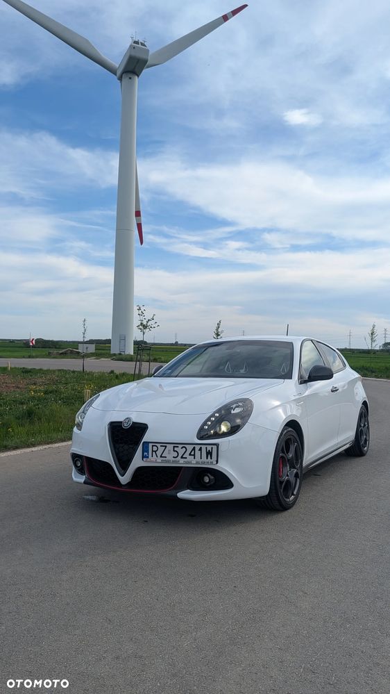 Alfa Romeo Giulietta 1750 TBi Veloce TCT - 1