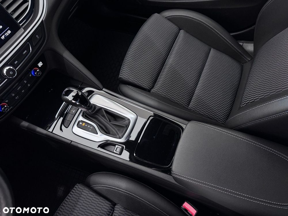 Opel Insignia 2.0 CDTI 4x4 Business Elegance S&S - 27