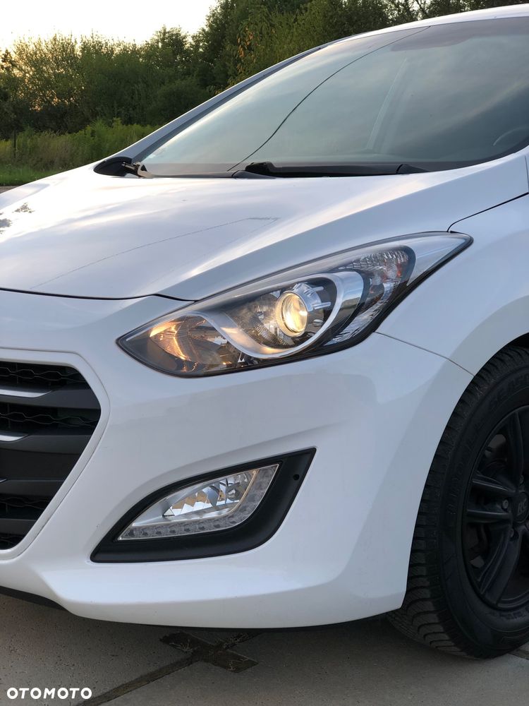 Hyundai i30 1.4 Passion - 13