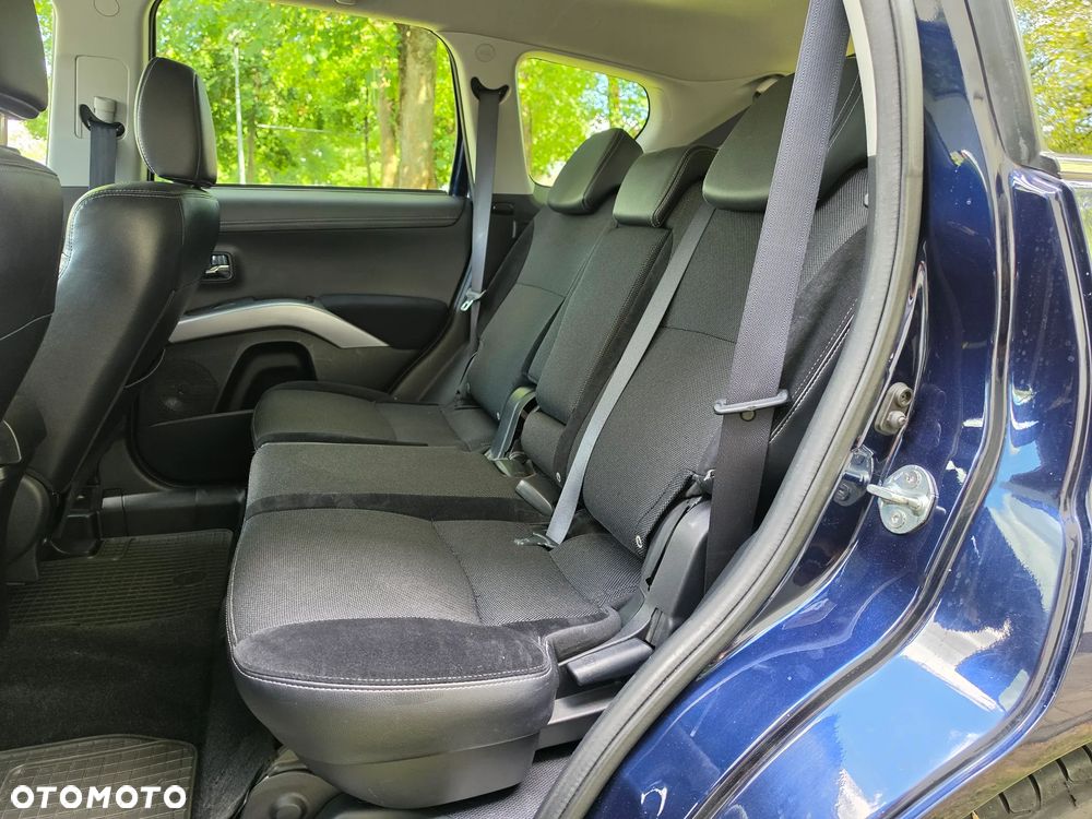 Mitsubishi Outlander 2.0 DI-D 4WD Intense - 10