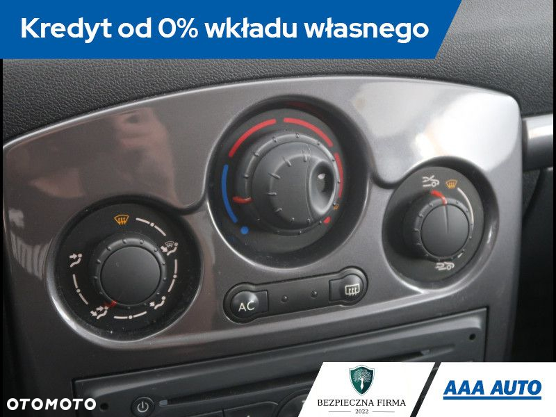 Renault Clio - 13
