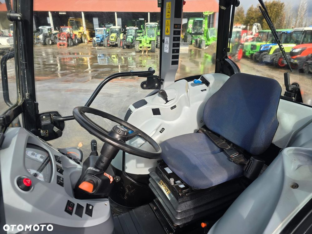 New Holland T4.90F - 16