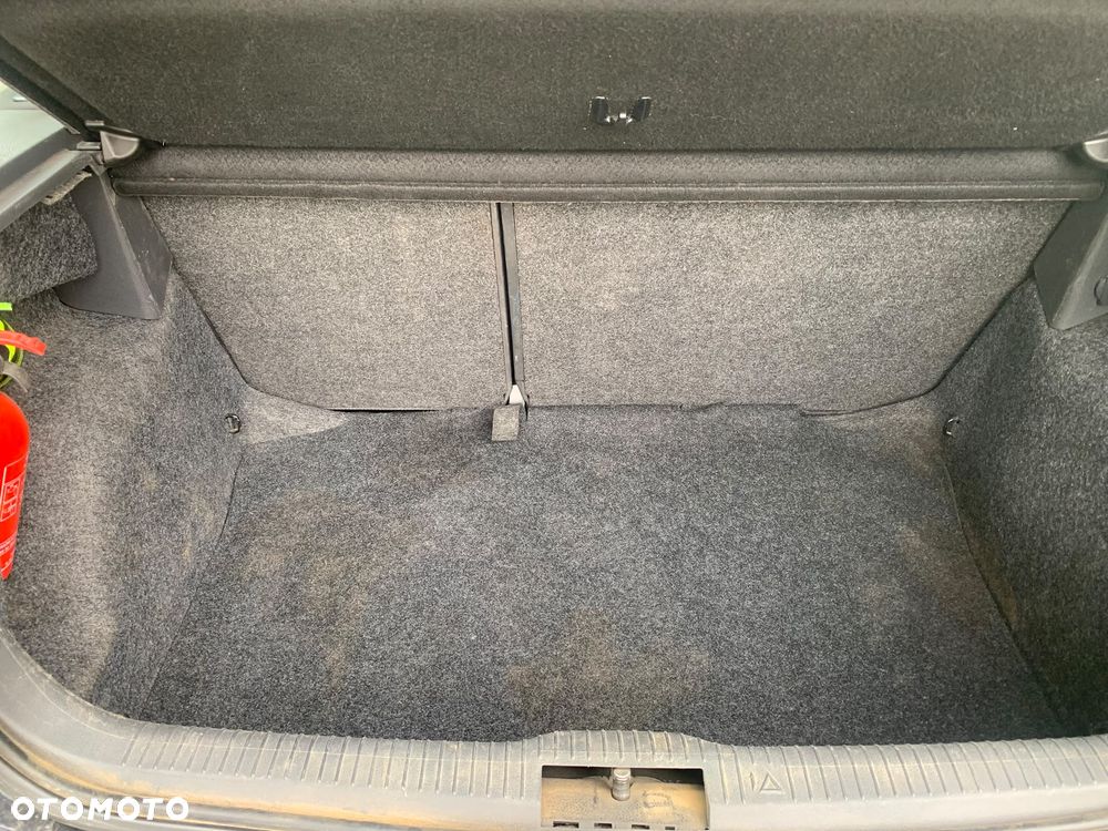 Volkswagen Polo - 25