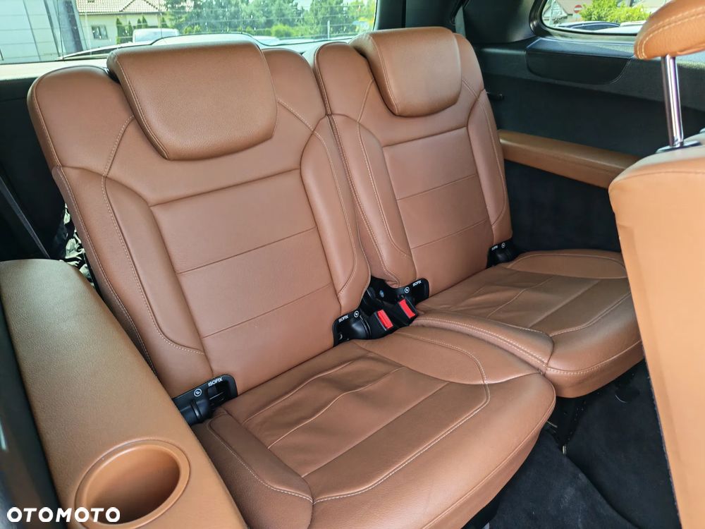 Mercedes-Benz GLS - 30