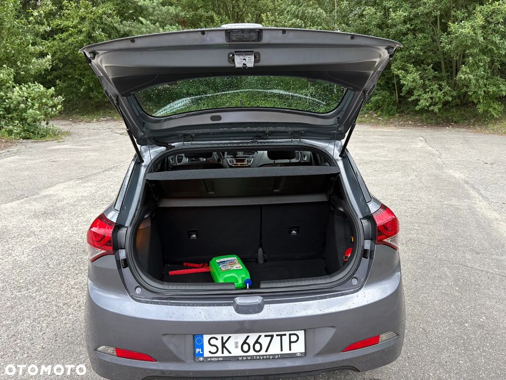 Hyundai i20 - 22