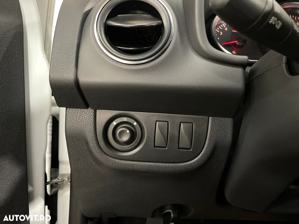 Dacia Logan 1.5 Blue dCi Laureate - 17