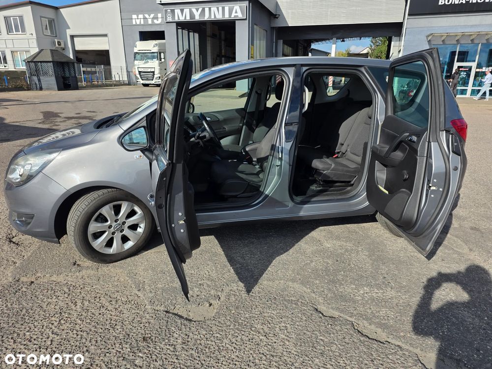 Opel Meriva - 9