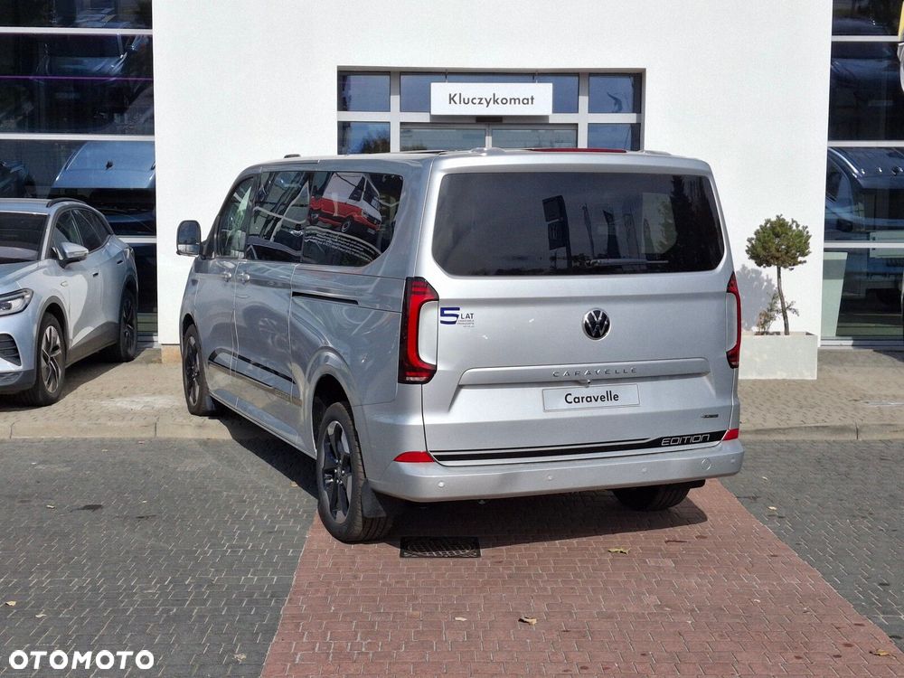 Volkswagen Caravelle - 10