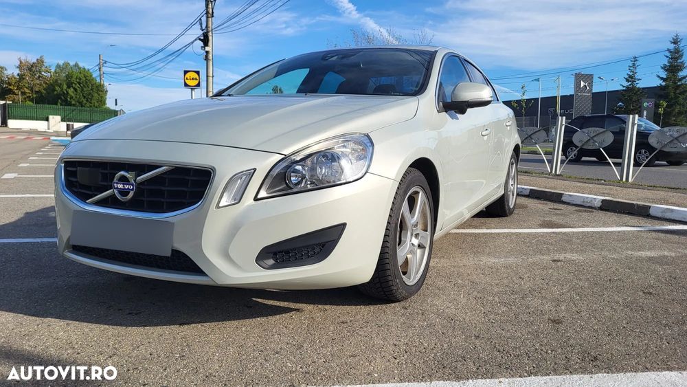 Volvo S60 D5 Summum - 11