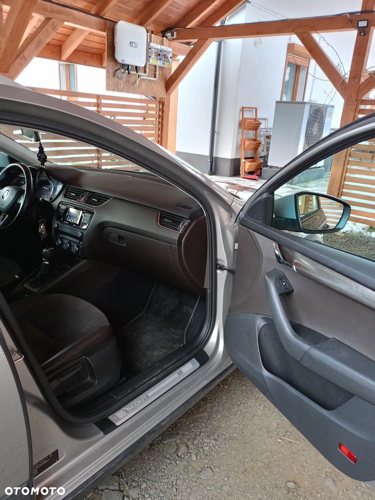 Skoda Octavia 2.0 TDI (Green tec) 4x4 DSG Scout - 9