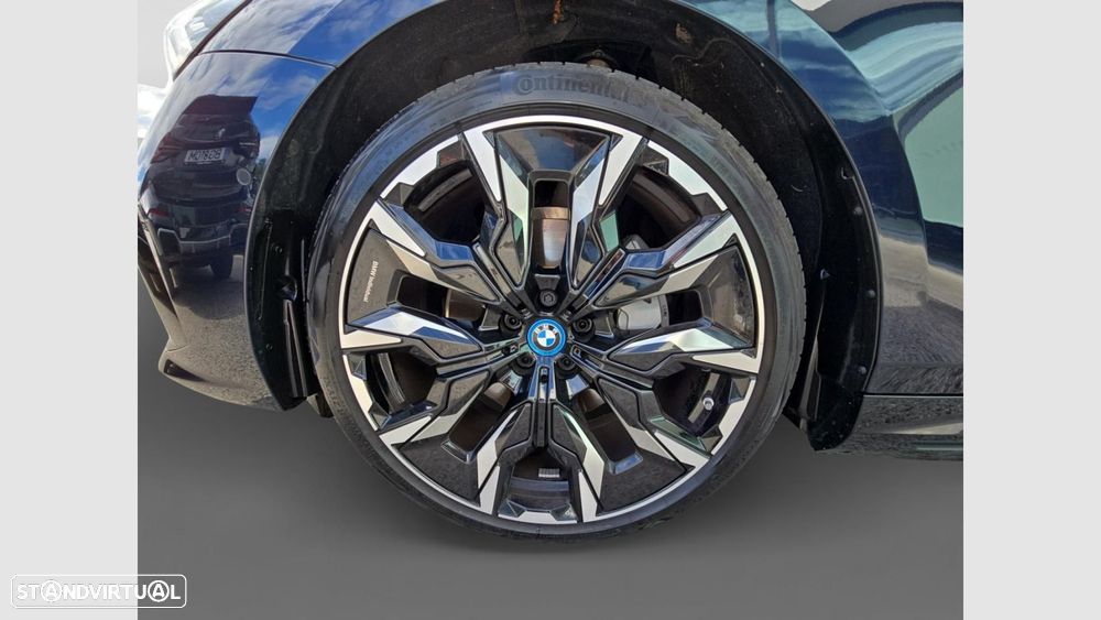 BMW i5 eDrive40 Pack Desportivo M - 16